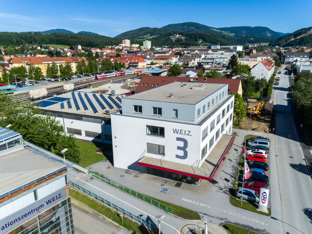 bfi Bildungszentrum Weiz Gebäudeansicht von oben