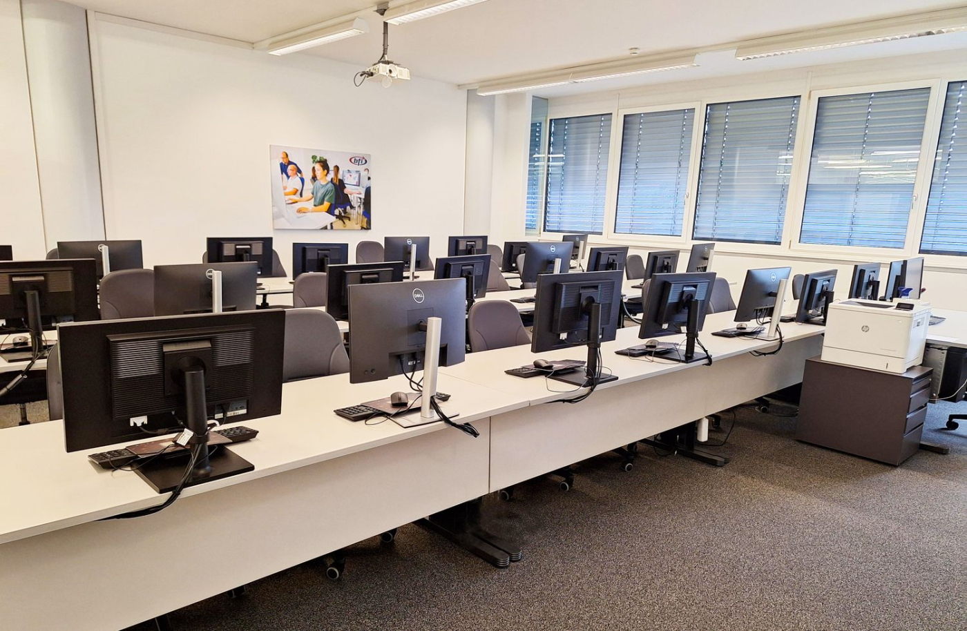 Foto von dem Lehrsaal im bfi Bildungszentrum in Leibnitz